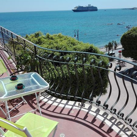 Plaza Apartment Giardini Naxos Ngoại thất bức ảnh